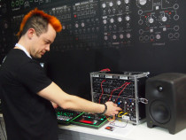 Roland System 1 Timo Ahlqvist Frankfurtin Musiikkimessut