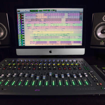 Pro Tools S3 Avid -Riffi