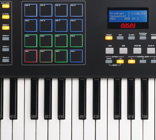 AKAI MPK 261